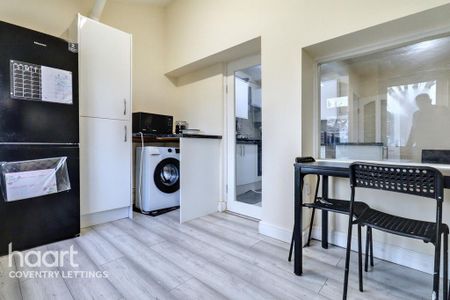 3 bedroom terraced house to rent - Photo 4