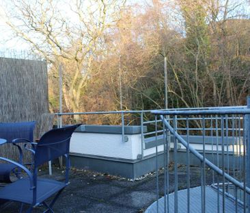 Großartige DG-Wohnung. Balkon. Dachterrasse.Spektakuläre Aussicht - Photo 6