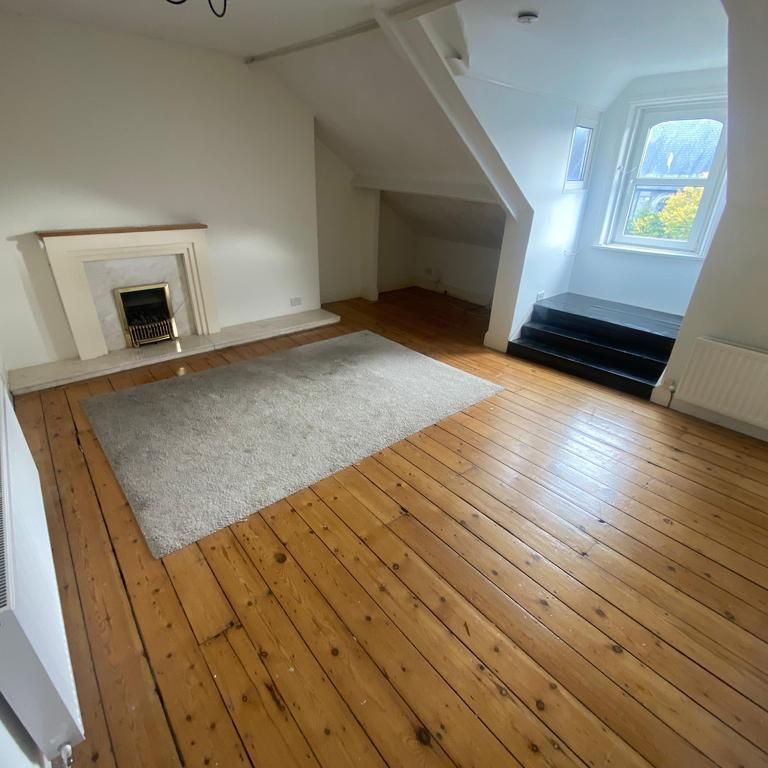 2 bedroom flat to rent - Photo 1