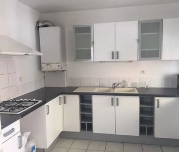 Location Appartement 3 pièces 61m² AUBAGNE 13400 - Photo 4