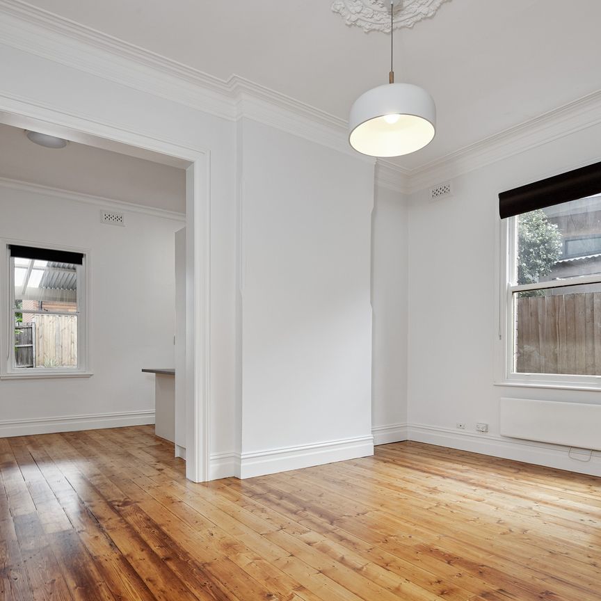 6 Lambeth Place, St Kilda VIC 3182 - House For Rent | Domain - Photo 1