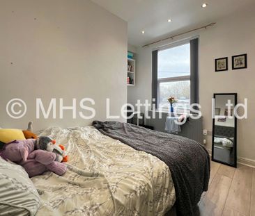 6 Bedroom Mid Terraced House for rent in Harold Terrace - Photo 4