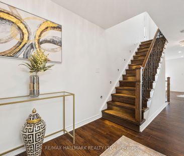 For Lease - 83 Matthew Boyd Crescent, Newmarket, Ontario - Photo 2