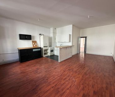 Location Appartement 3 pièces 71m² LYON 7ème - Photo 1
