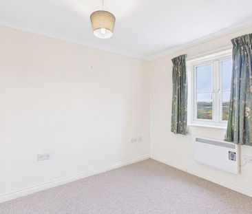 3 bedroom end of terrace house to rent - Photo 5