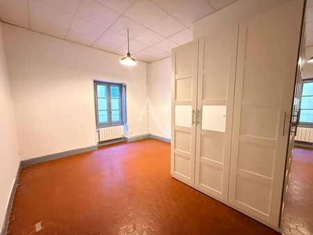 Location Appartement 3 pièces 96m² - Photo 3