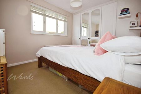 2 bedroom semi-detached house to rent - Photo 5