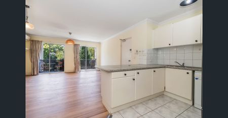 Two bedroom, two bathroom apartment in the heart of West Perth. - Photo 5