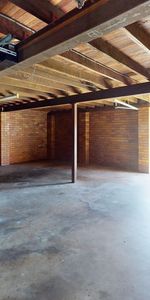 Neat & Tidy Unit In A Convenient Location! - Photo 4