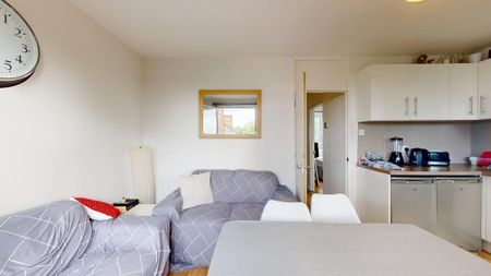 22 Corringham House (ii) – Room 2 - Photo 3