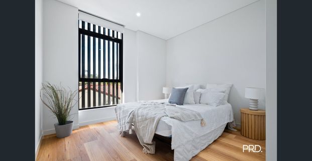 Contemporary Living in the Heart of the City - Photo 1