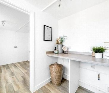 Malta Road, Deepcut, Camberley, Surrey, GU16 - Photo 2