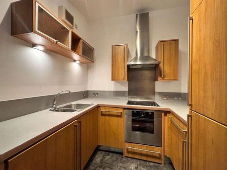 The Tower, Georges Square, Redcliffe, Bristol, BS1 - Photo 3