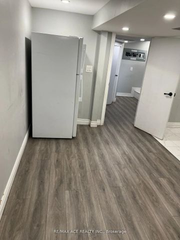 27 Tansley Avenue #Bsmt - Photo 4