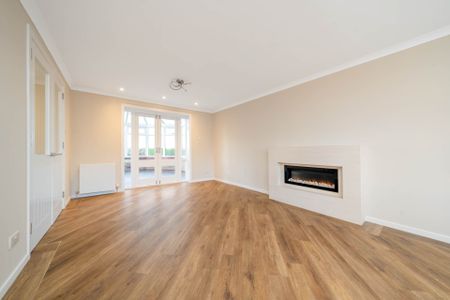 Price £1,900 pcm - Available Now - Unfurnished - Photo 3