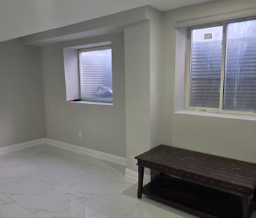 For Lease - 2 Bachelor Street, Brampton, Ontario - Photo 5