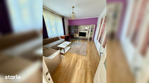 Apartament cu 3 camere in casă! - Fotografie 1