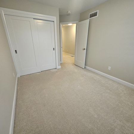 For Lease - 1528 QUARRY Street, Russell, Ontario - Photo 3