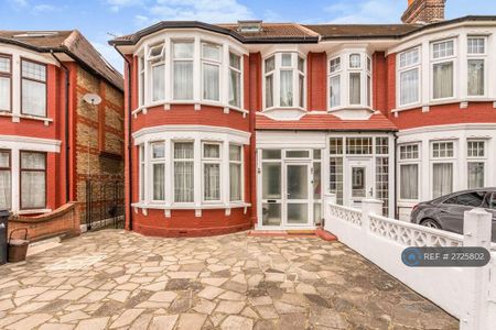 5 bedroom end of terrace house to rent - Photo 5