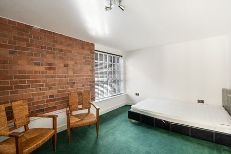 2 Bed Flat - Photo 4