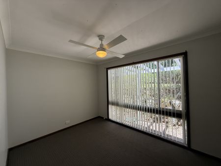 83 Kingsway Avenue RANKIN PARK NSW 2287 - Photo 2