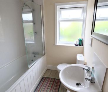 2 bedroom terraced house to rent - Photo 6