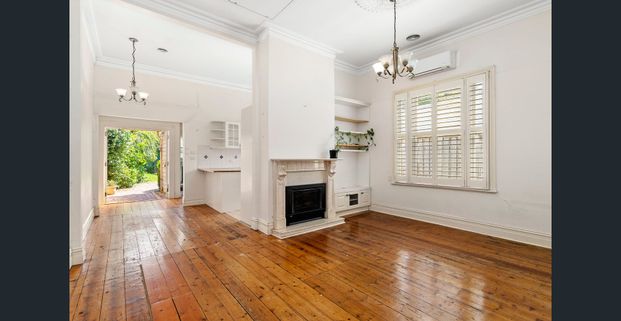 Charming Two-Bedroom Home in Iconic Williamstown - Photo 1