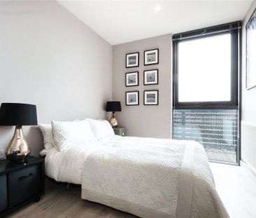 2 bedroom penthouse to rent - Photo 6