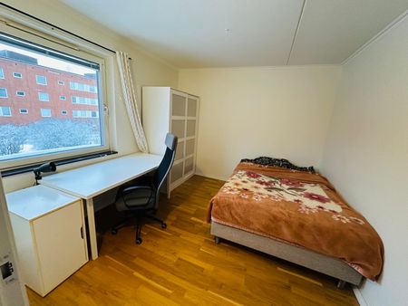 Stavangergatan, Kista - Photo 5