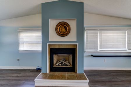 For Lease - 15 Willow Street, Wasaga Beach, Ontario - Photo 3