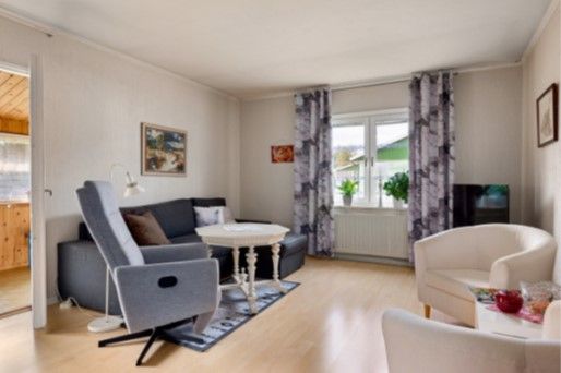 Andra gatan, Sparreholm - Foto 1