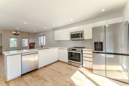 For Lease - 9 Kestrel Court Unit# Upper, Barrie, Ontario - Photo 5