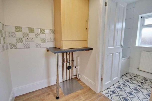 Foredyke Avenue, Hull, HU7 - Photo 1