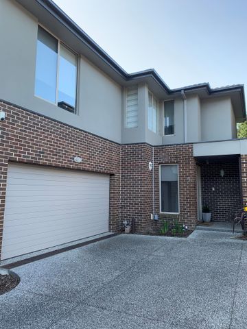 3/7 Railway Road - Photo 2
