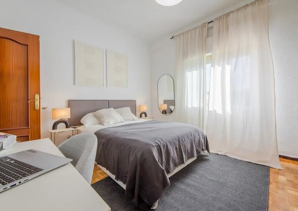 Calle de Granada, Madrid, Community of Madrid 28007