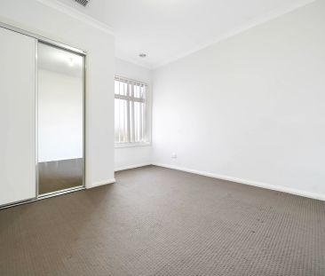 Stylish & Low-Maintenance Living in the Heart of Noble Park - Photo 4