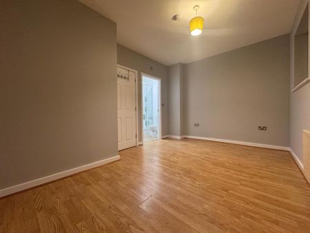 4 bedroom terraced house to rent - Photo 4