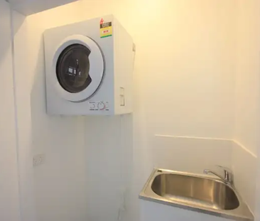 Spacious Two Bedroom Unit - Photo 5