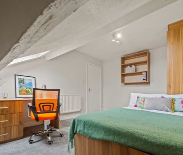 3 VICTORIA ROAD Leeds - LS6 1AS - Photo 1