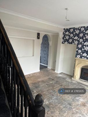 3 bedroom terraced house to rent - Photo 1