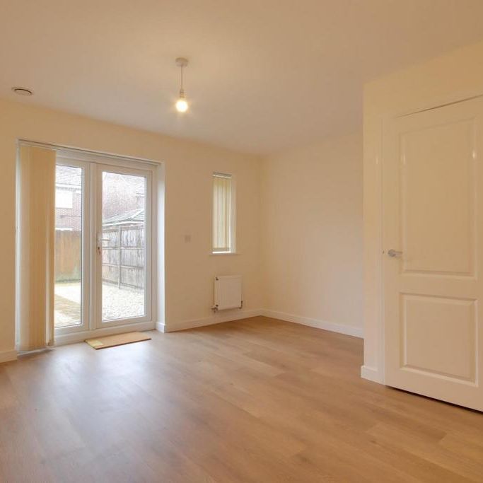 2 bedroom terraced house to rent - Photo 1