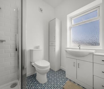 Middlewood Road, Aughton - Photo 2