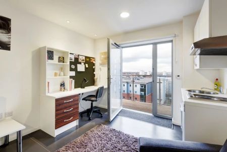 Bronze Studio - Photo 2