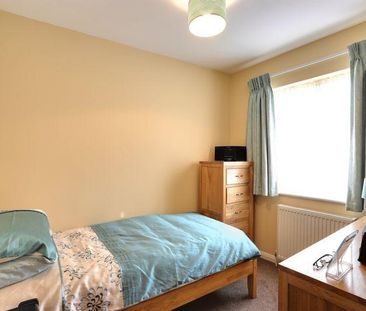 2 Bed Flat, Canterbury Road, HA1 - Photo 4