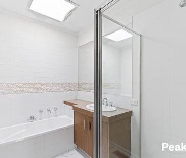 When Location Counts! - Photo 4