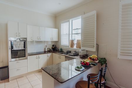 Bondi Beach - Photo 5