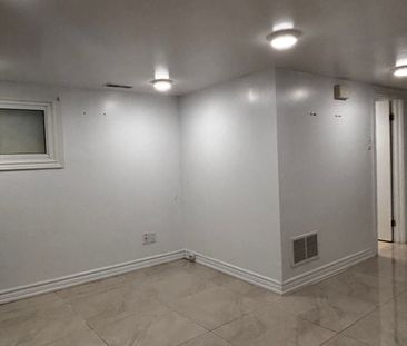 For Lease - 433 Symington Avenue Unit# Basement, Toronto, Ontario - Photo 6