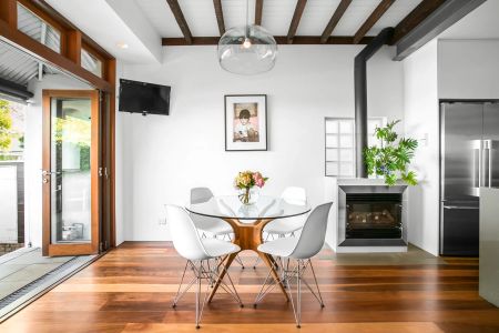 Architecturally designed park side home with spectacular city & park views - Photo 2