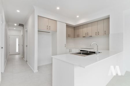 15 Noble Mews, Clyde North VIC 3978 - House For Rent | Domain - Photo 2