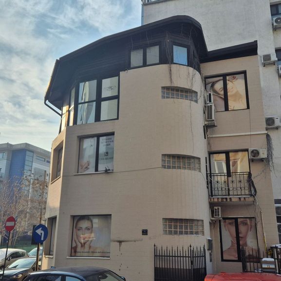 Casa S+P+1 Etaj+M - 170 mp - piata Victoriei - Fotografie 1